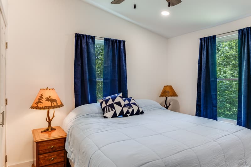 Main-floor king suite
