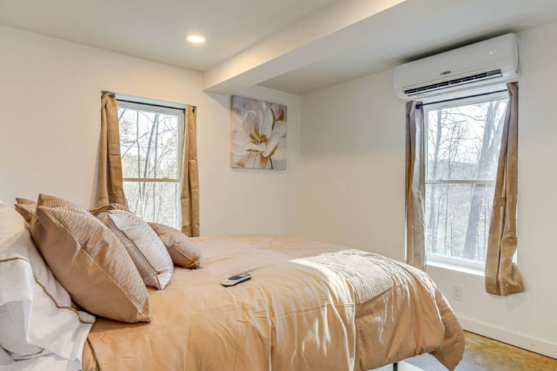 Lower-level queen bedroom