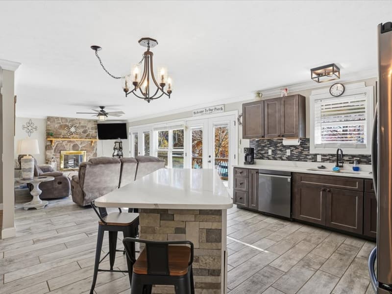Open kitchen and great room